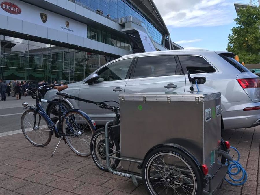 chargery-bicycle-trailer-electric-vehicle-charging-2.jpg