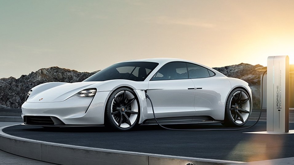 1porschemissione.956x538.jpg