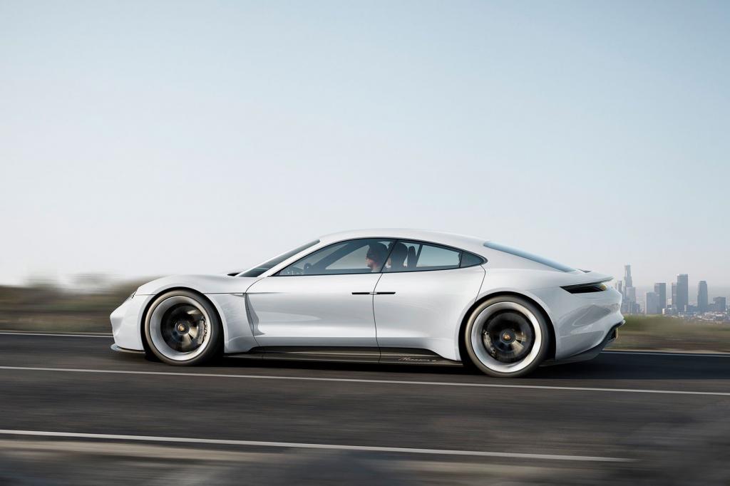 0porschemissione.jpg