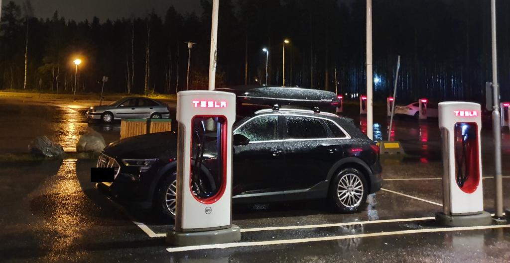 etron.jpg