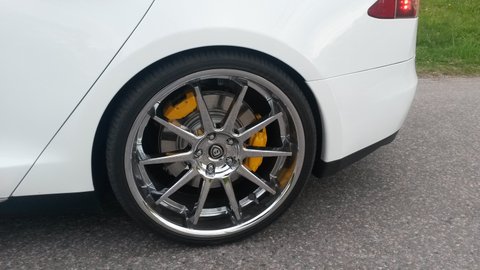 Tesla5.jpg