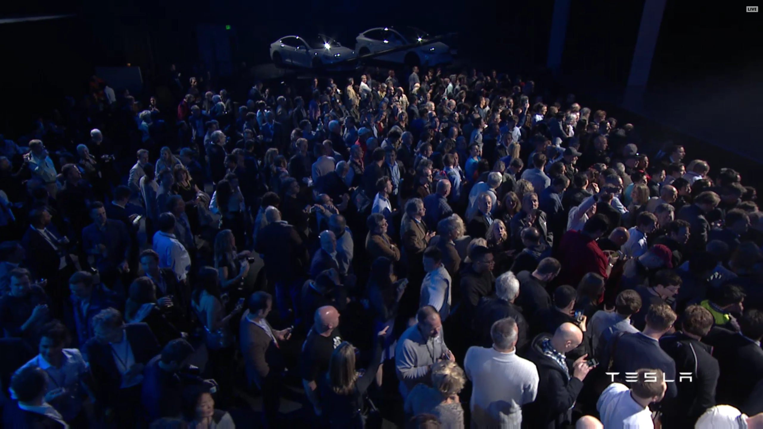 2016-04-01 05_34_27-Tesla Model 3 Unveil.png