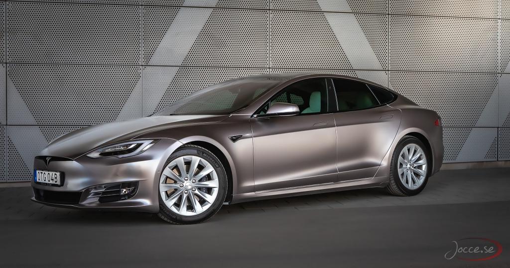 200418tesla01.jpg