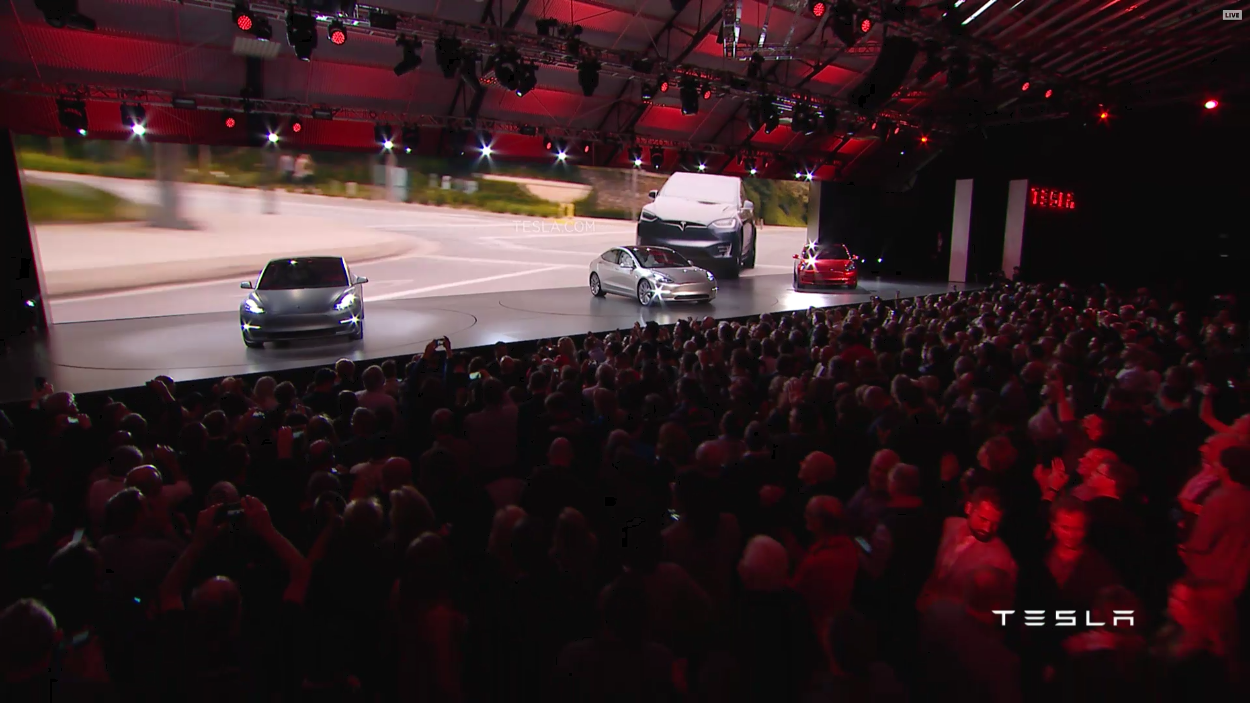 2016-04-01 05_57_53-Tesla Model 3 Unveil.png