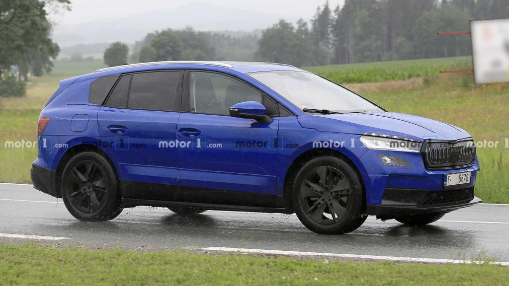 skoda-enyaq-spy-photos.jpg