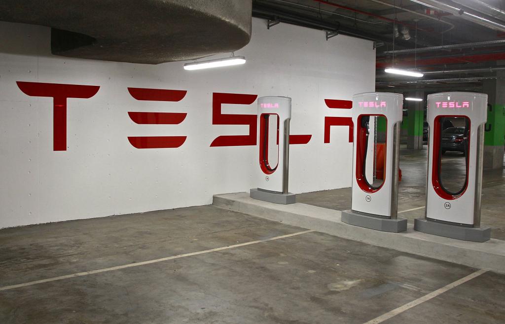 tesla-supercharger.jpg