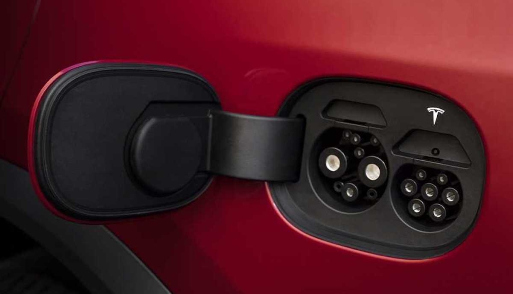 tesla-model-s-china-ladeklappe-dual-1024x588.jpg