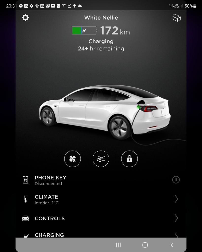 Screenshot_20210204-203154_Tesla.jpg