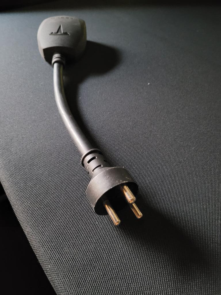 Laddkabeladapter.jpg