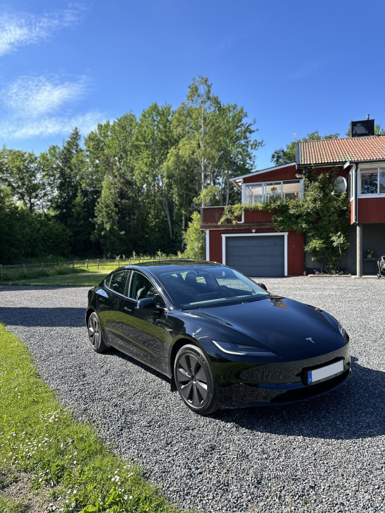 TSLA.png