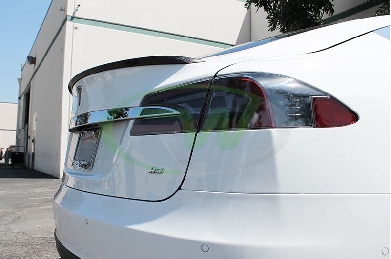 Tesla S Carbon Spoiler rear 2.jpg